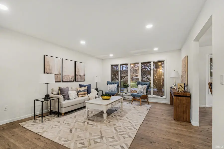 653 Bay View Drive, Mishawaka, IN 46544 - #3