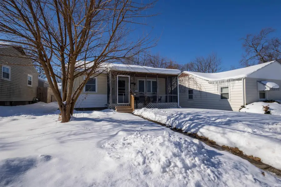 921 Geyer Avenue, Mishawaka, IN 46544 - #2