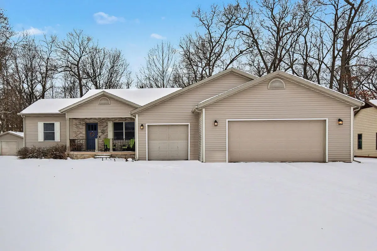 52905 Wildflower Lane, Elkhart, IN 46514 - Image #1