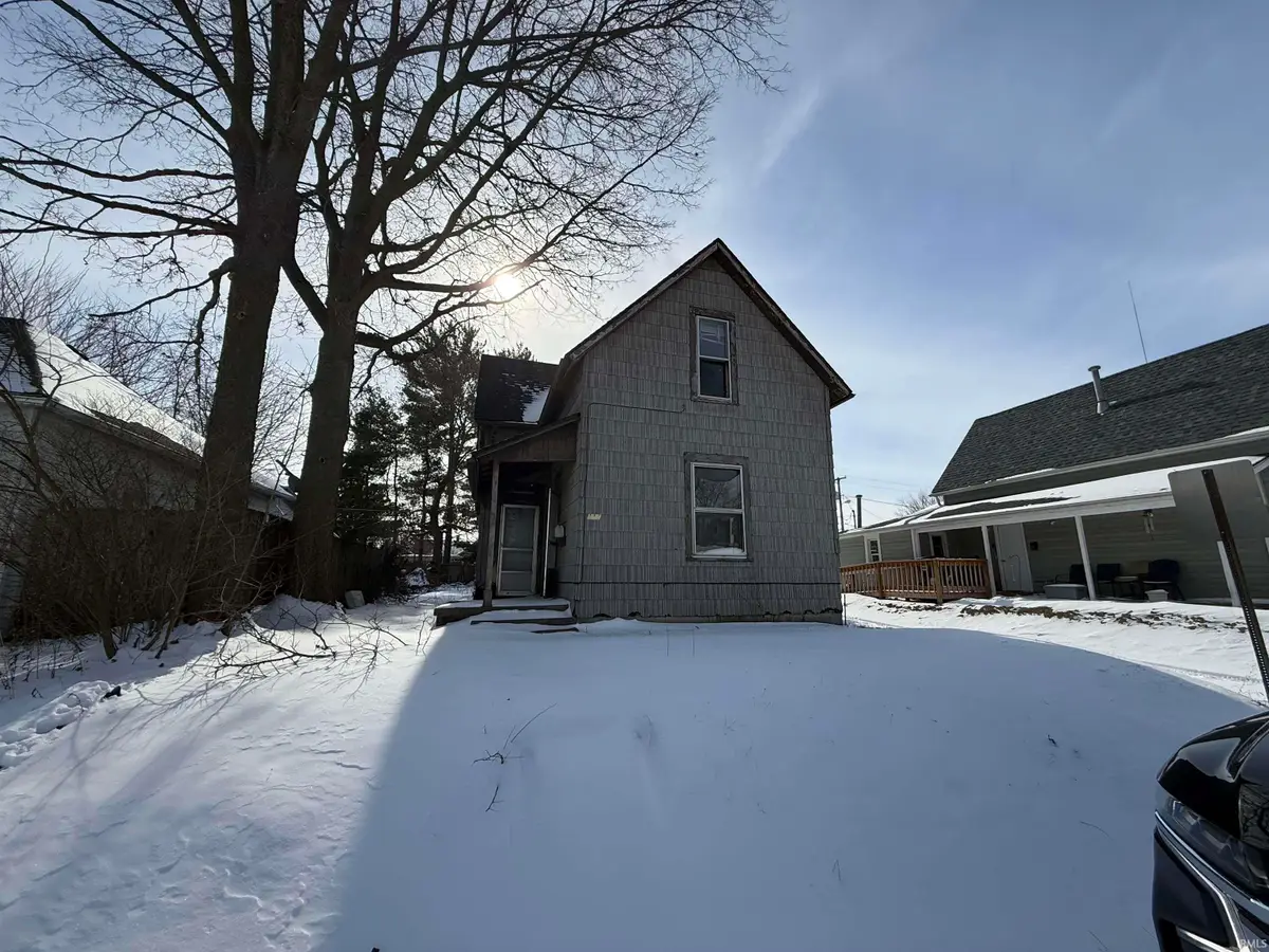 911 W Monroe Street, Kokomo, IN 46901 - #1