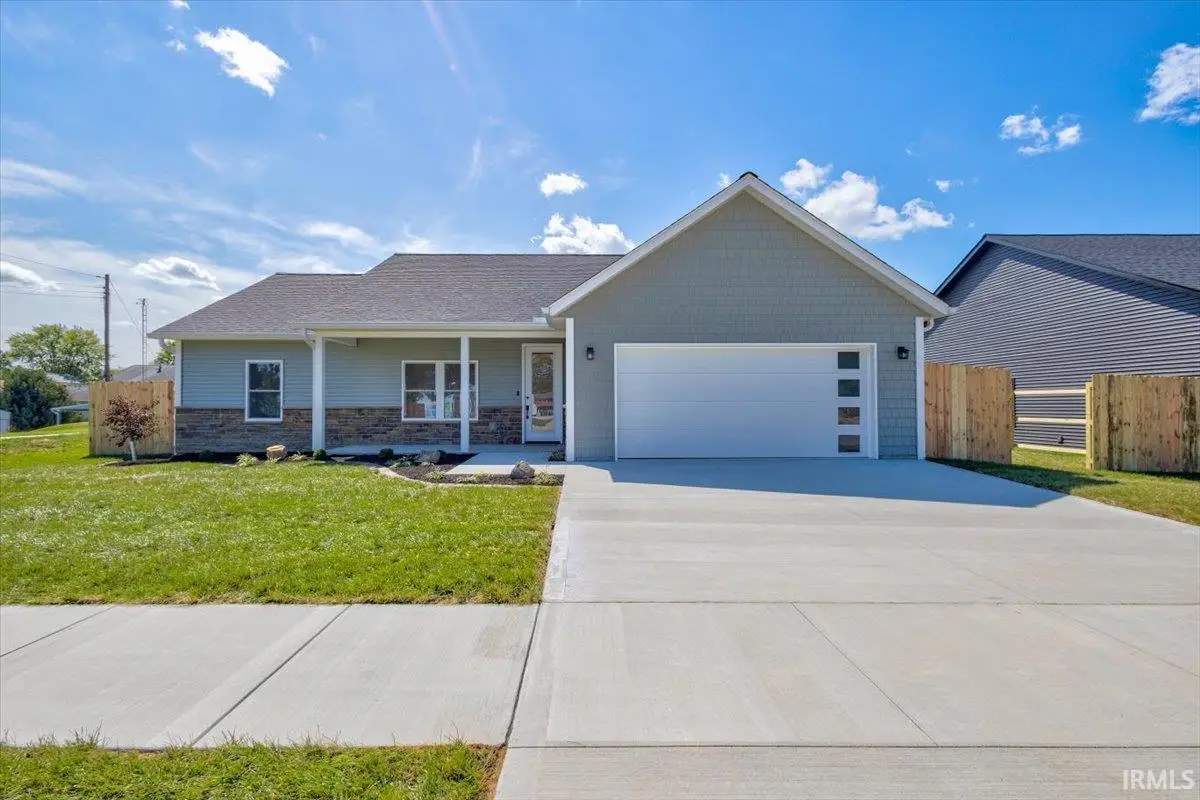 2102 Aruba Drive, Bedford, IN 47421 - Image #1