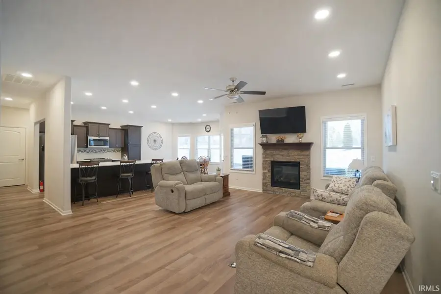 3990 E Kings Pass, Warsaw, IN 46582 - Image #2