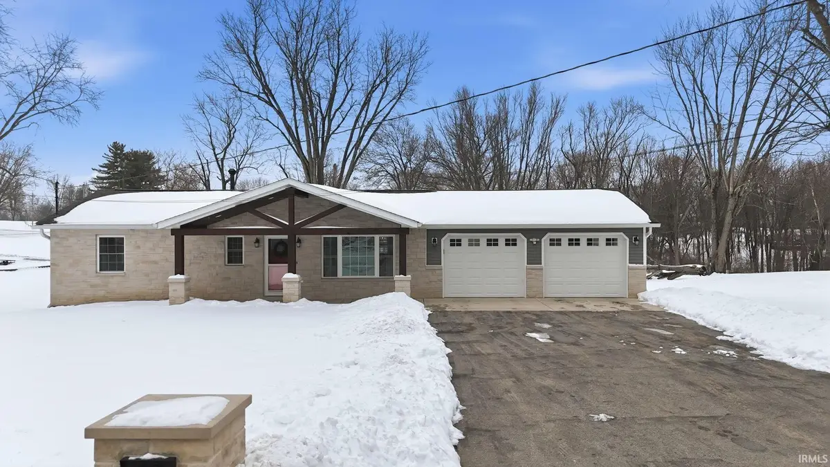 390 Hickory Heights Drive, Bedford, IN 47421 - Image #1