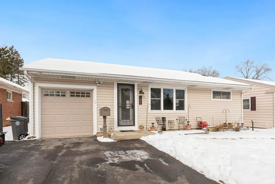 1025 Ferguson Avenue, Fort Wayne, IN 46805 - #2