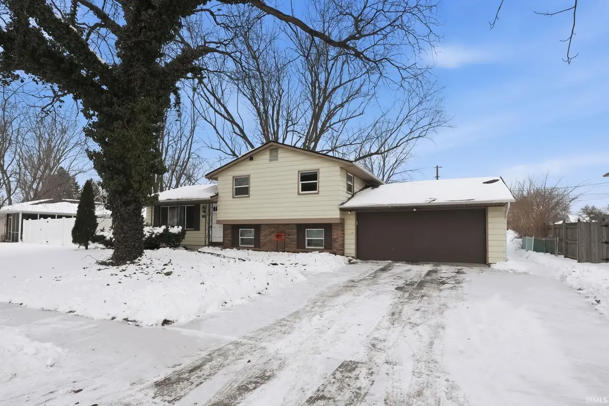 5817 Monarch Drive, Fort Wayne, IN 46815 - Image #1