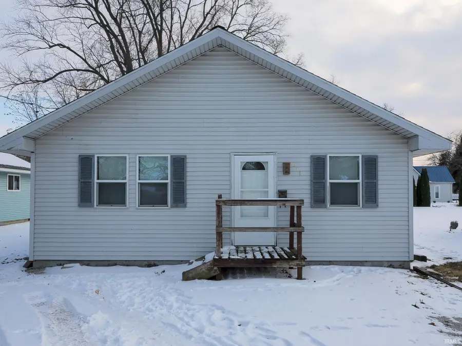 611 E Elm Street, Rensselaer, IN 47978 - #2
