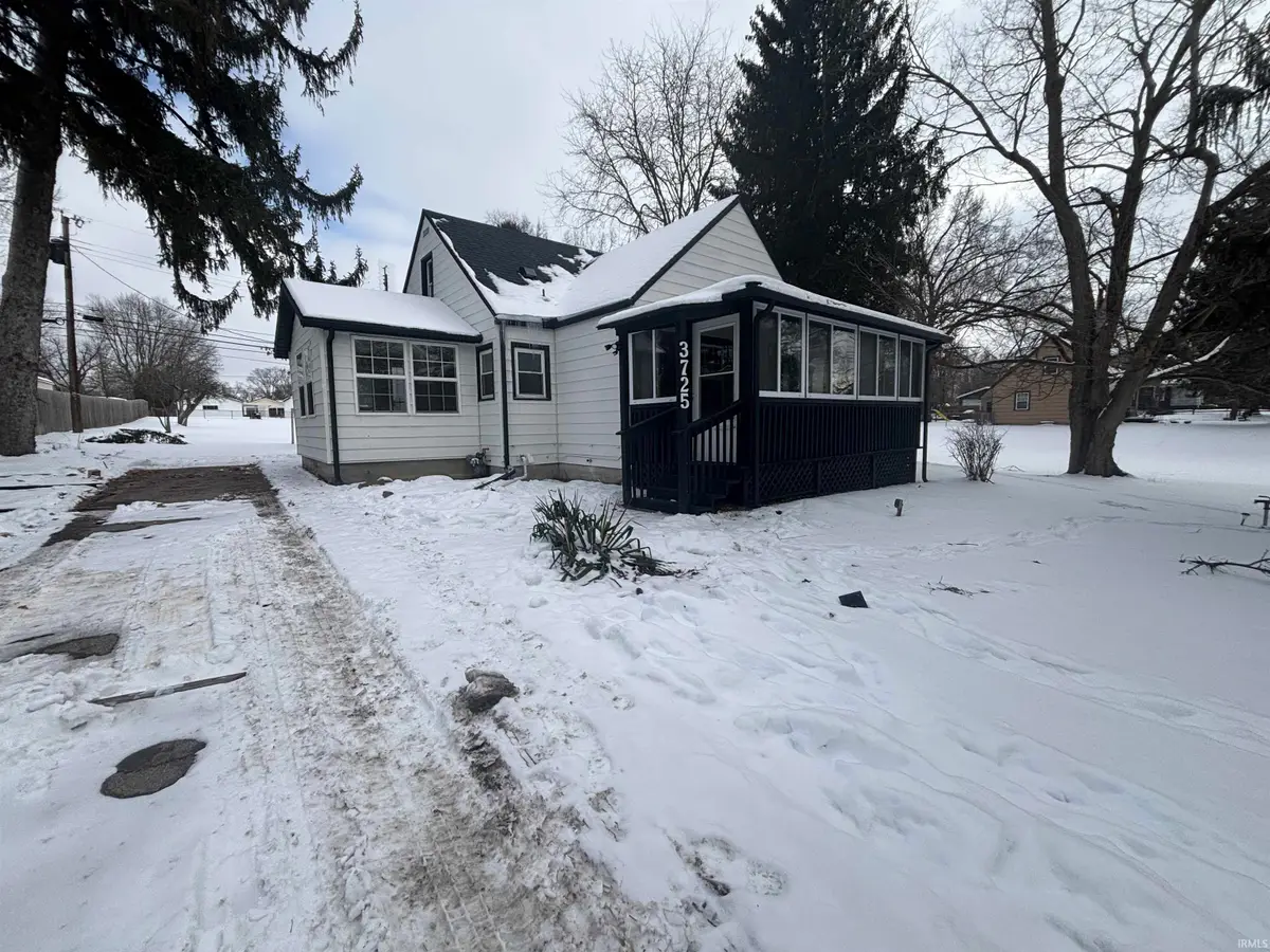 3725 Hazelhurst Drive, Fort Wayne, IN 46804 - Image #1