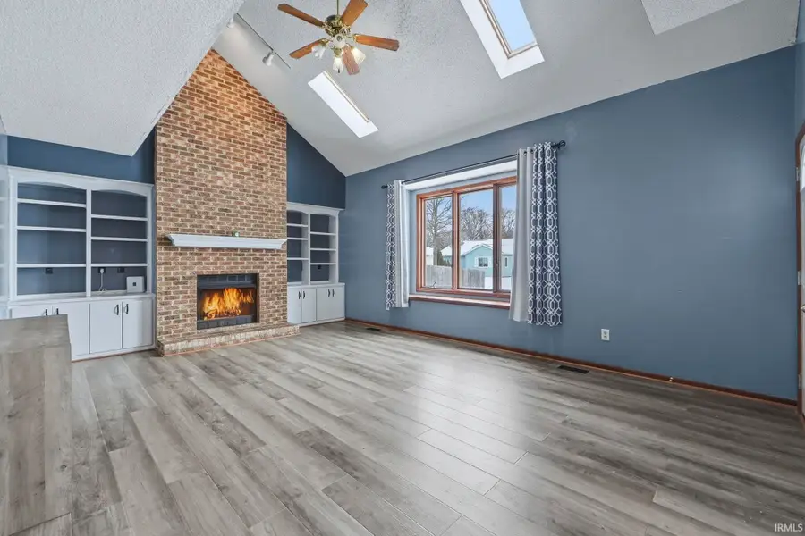 3084 Navajo Crossing, New Haven, IN 46774 - #3