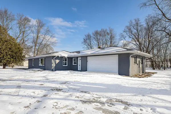 12081 N State Road 15 Highway, North Manchester, IN 46962