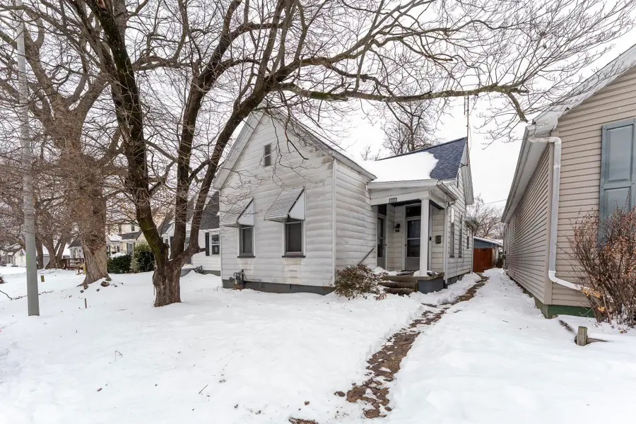 1107 S Evans Avenue, Evansville, IN 47713 - Image #2