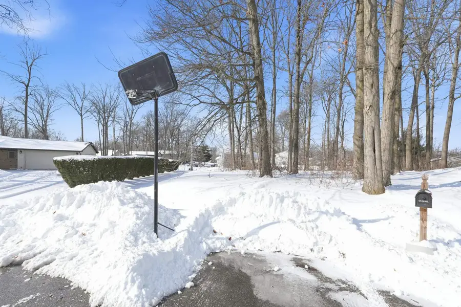 4403 Eagledale Court, Fort Wayne, IN 46816 - Image #2