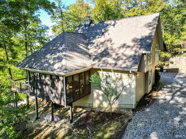 9002 E Agate Avenue, Nashville, IN 47448