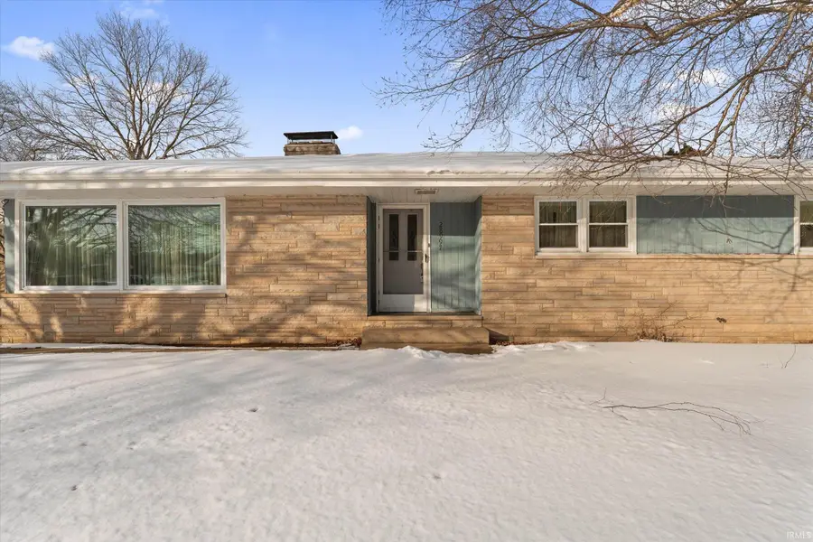 28997 Oak Grove Drive, Elkhart, IN 46514 - Image #2