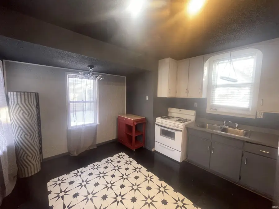 111 Bungalow Street, Logansport, IN 46947 - #3