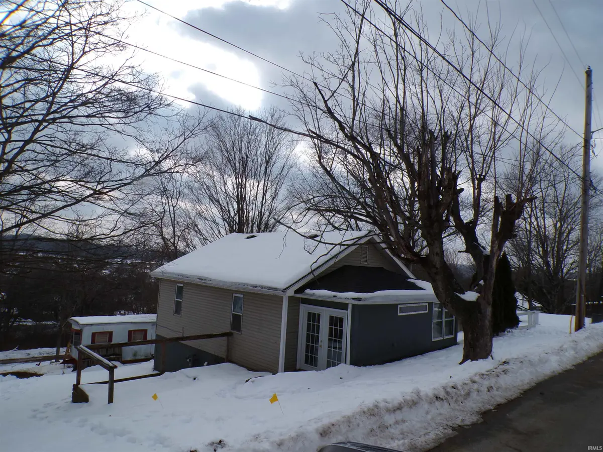 327 W Thornton Street, Paoli, IN 47454 - #1