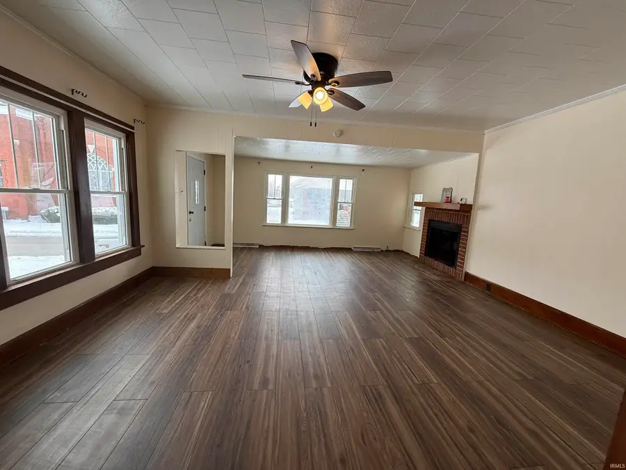 219 W Washington Street, Oakland City, IN 47660 - #3