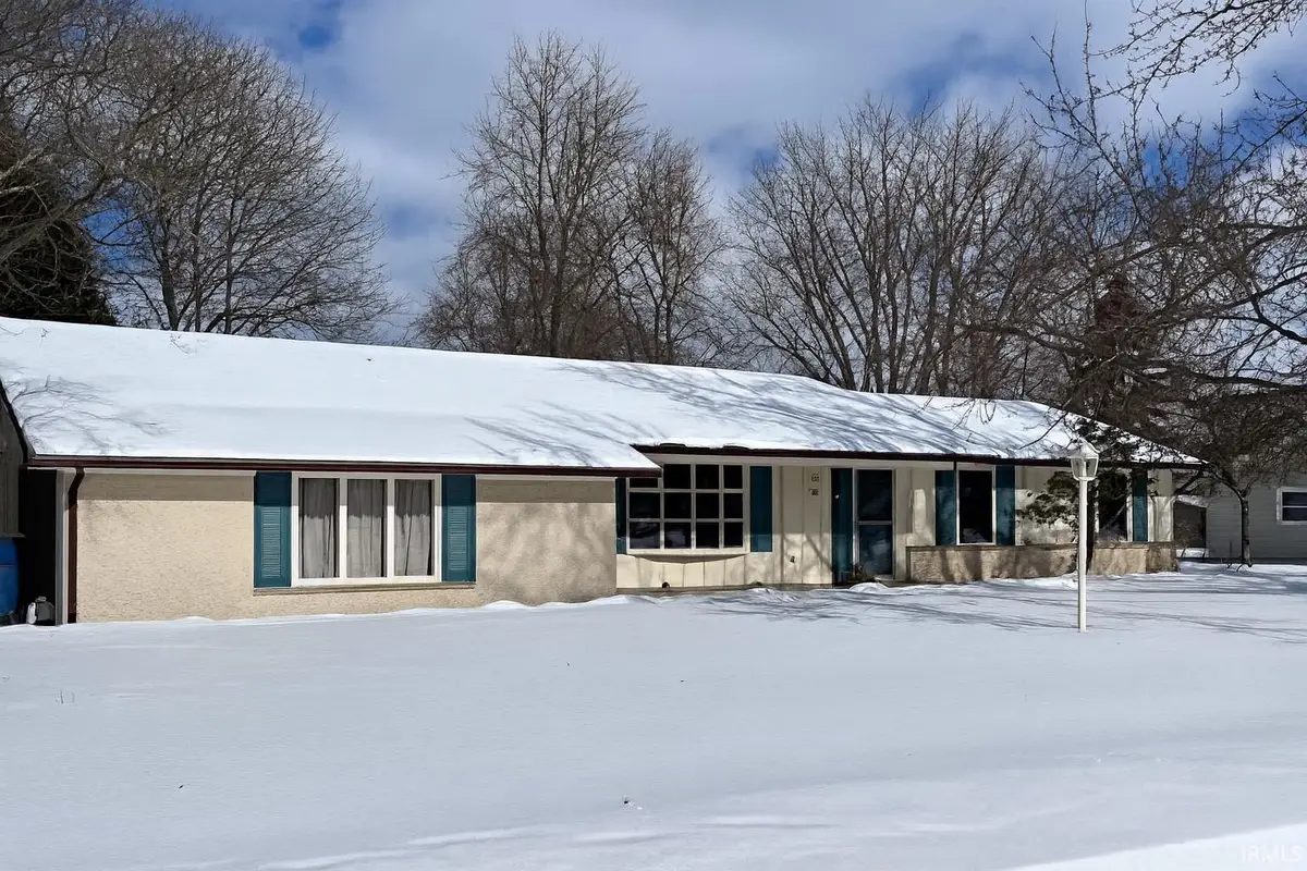 700 Brentwood Circle, Auburn, IN 46706 - #1