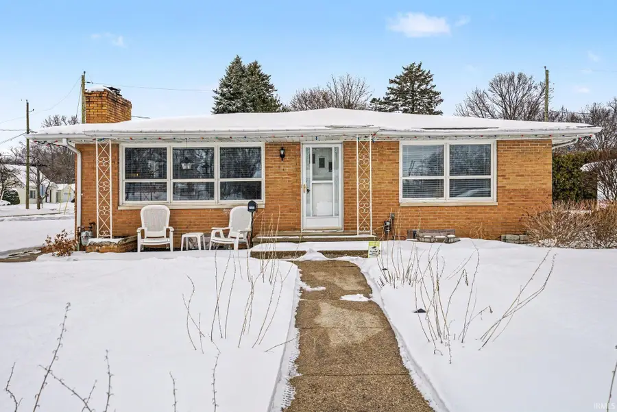 2500 Riverview Pl, Elkhart, IN 46516 - Image #2