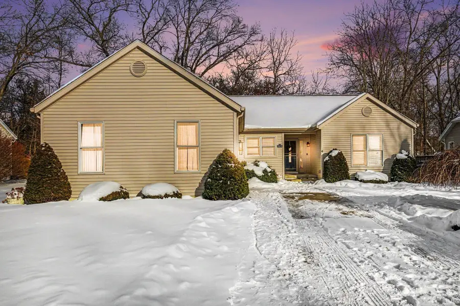 55370 Falling Water Drive, Elkhart, IN 46514 - Image #2