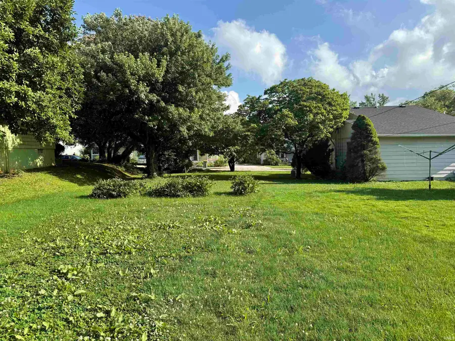 614 W Dixie Street, Bloomington, IN 47403 - Image #2