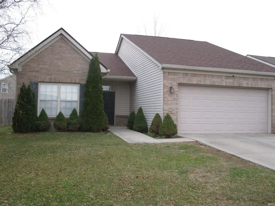 6352 Emerald Springs Drive, Indianapolis, IN 46221 - #2
