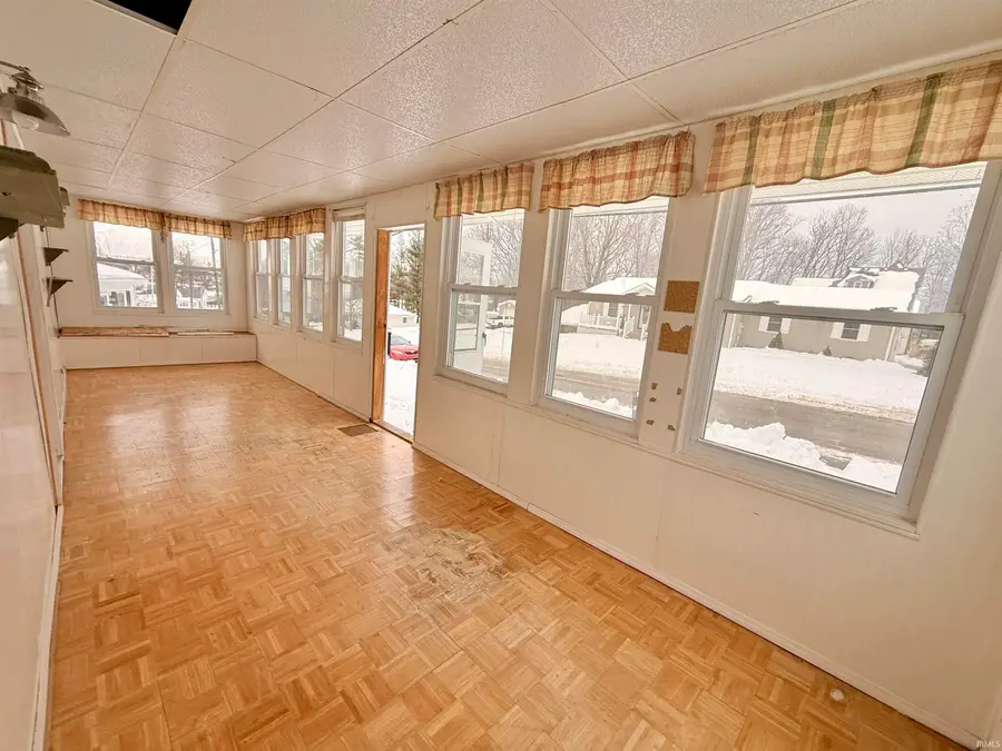 305 Walker Street, Loogootee, IN 47553 - #2