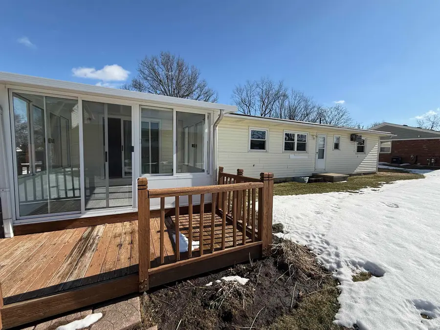 303 Meadow Lane Lane, Hartford City, IN 47348 - #3