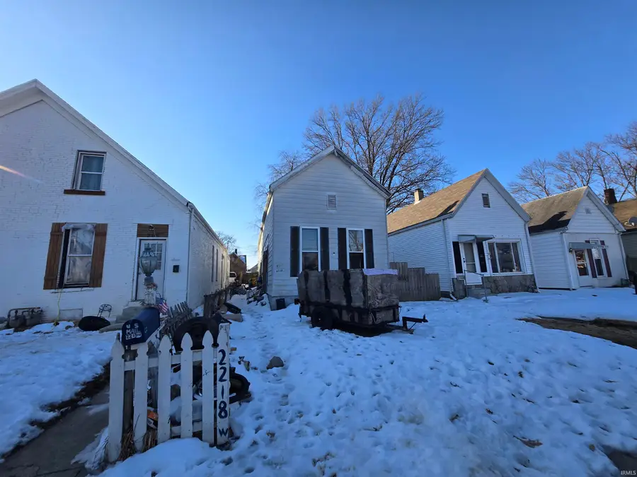 2218 W Iowa Street, Evansville, IN 47712 - #2