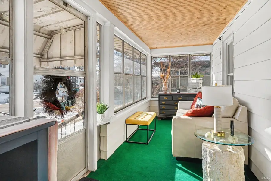 116 W 10th Street, Mishawaka, IN 46544 - #3