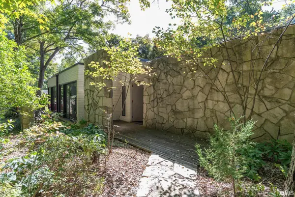 2210 E Woodstock Place, Bloomington, IN 47401