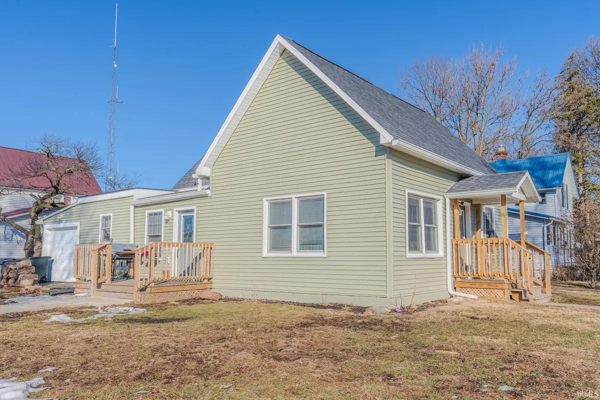 601 E 3rd Street, Fowler, IN 47944 - #1