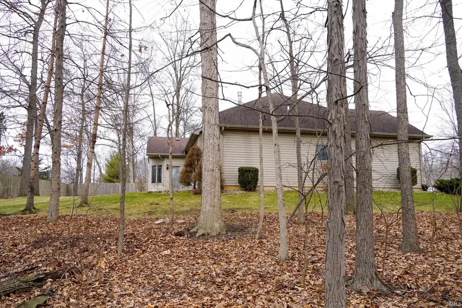 374 S Cross Creek Way, Columbia City, IN 46725 - #3