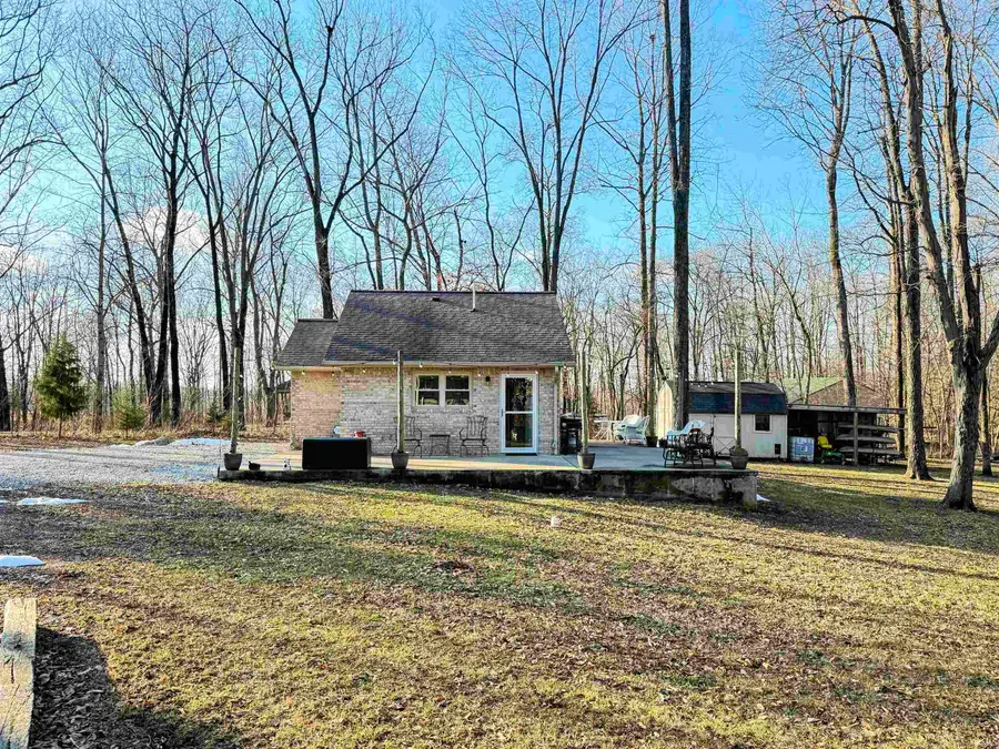 2072 East 300 S Road, Washington, IN 47501 - #2