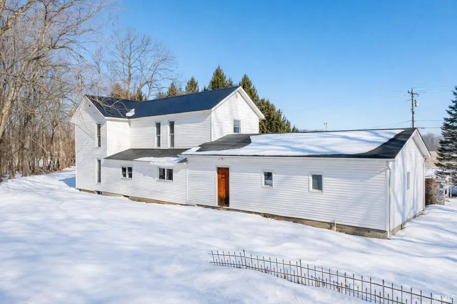 3281 E Wilcox Road, Warsaw, IN 46580 - #3