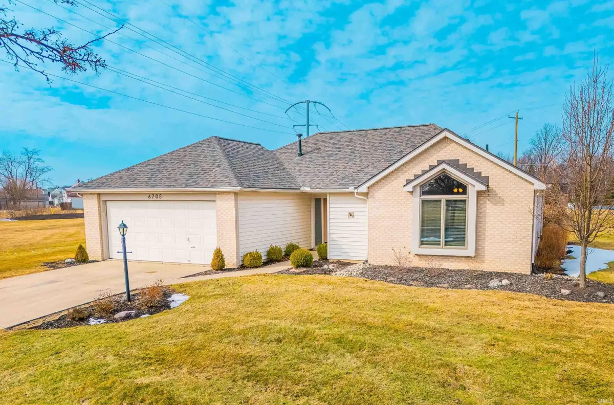6705 Creekwood Lane, Fort Wayne, IN 46835 - #1