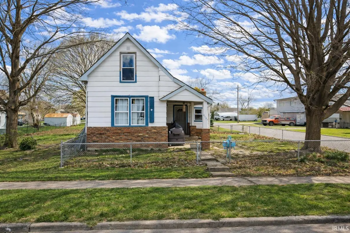 2422 N B Street, Elwood, IN 46036 - #1