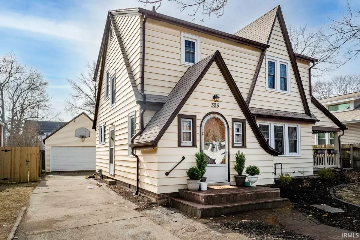 325 W Oak Street, West Lafayette, IN 47906 - #1