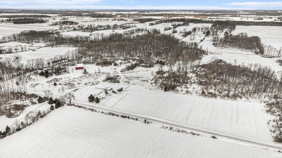 3138 W 150 South Road, Warsaw, IN 46580 - #2