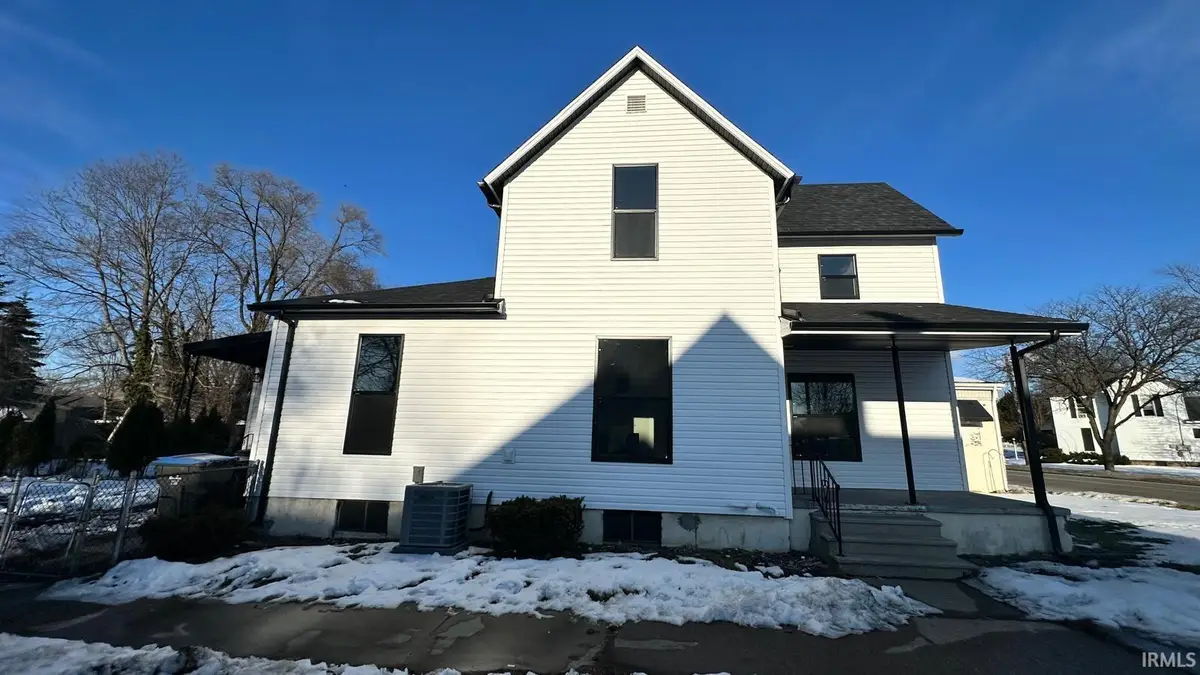 1222 W Franklin Street, Elkhart, IN 46516 - #1