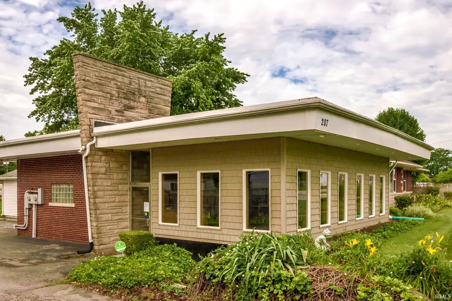 207 W Lincoln Highway, New Haven, IN 46774 - #2