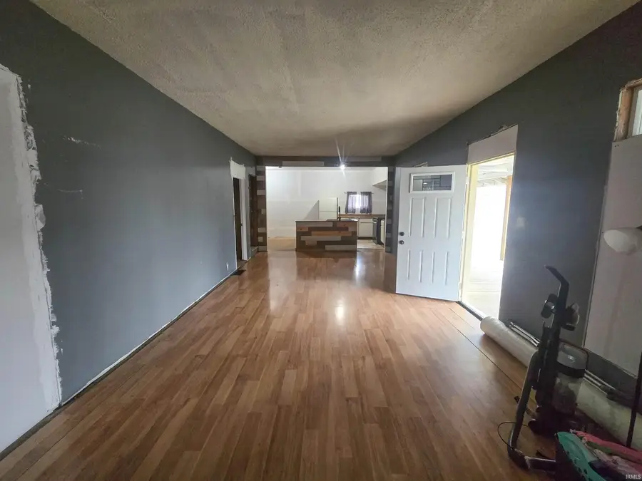 216 N 7th Street, Summitville, IN 46070 - #3