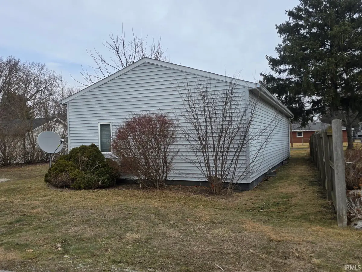 4619 & 4619 1/2 S Carey Street, Marion, IN 46953 - #1