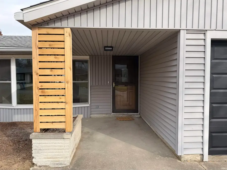 1503 Glencoe Boulevard, New Haven, IN 46774 - #3