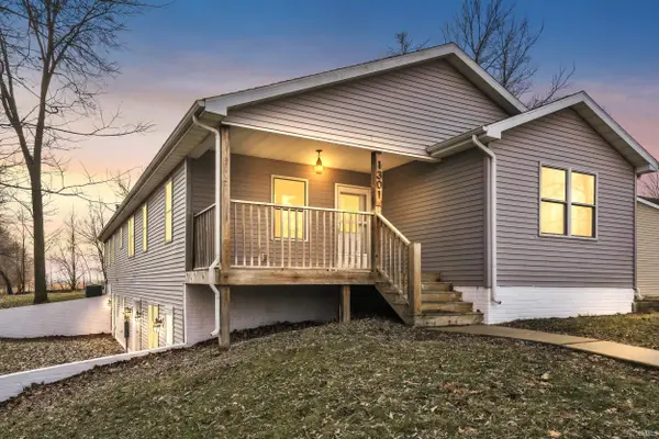 1301 Oakwood Lane, Ligonier, IN 46767