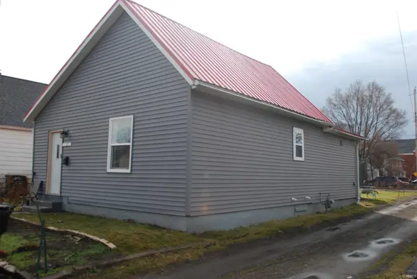 1320 Poland Street, South Bend, IN 46619