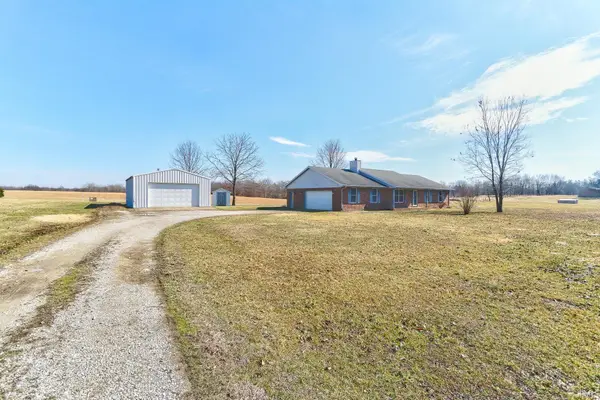 44 N Old Plank Road, Boonville, IN 47601