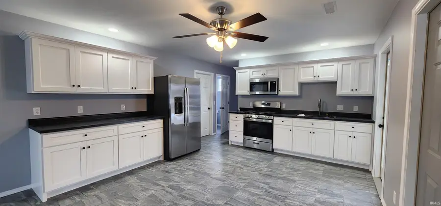 502 W Sycamore Street, Washington, IN 47501 - #3