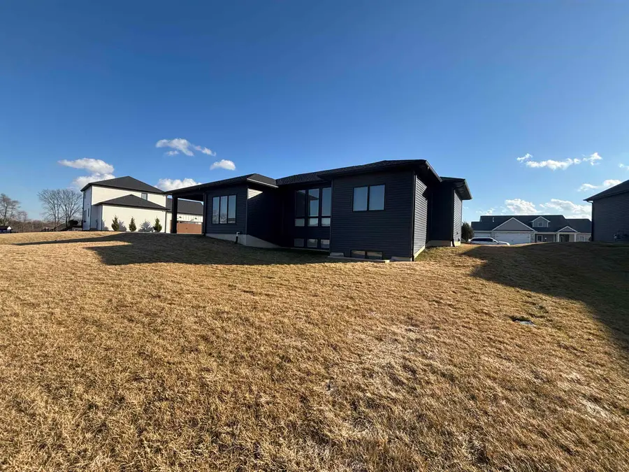 6161 Bateleur Court, Fort Wayne, IN 46845 - #3