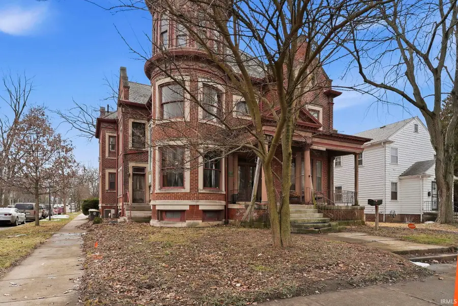 301 W Creighton Avenue, Fort Wayne, IN 46807 - #2