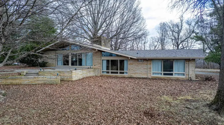 414 W Riverwood Drive, Petersburg, IN 47567 - #2